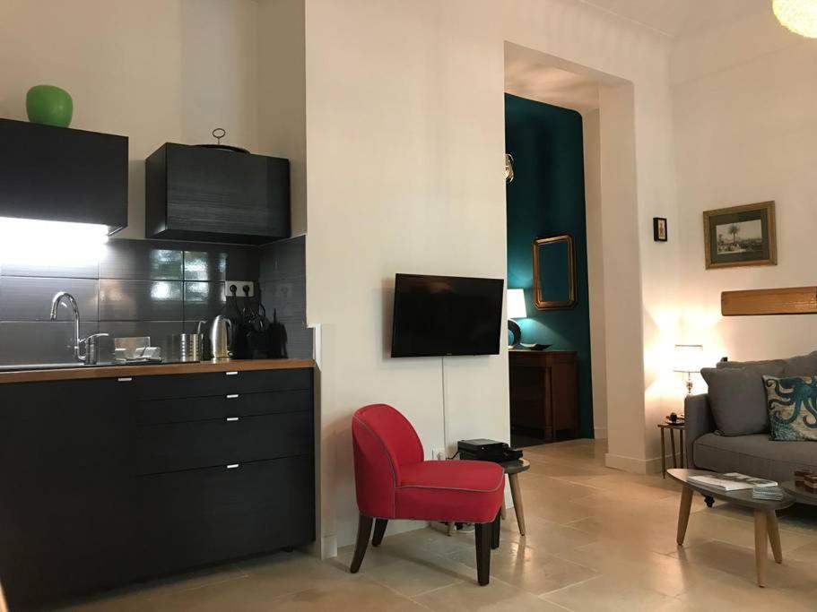 Homelivia, Luxueux Appartement Avec Jardin Prive Nizza Esterno foto
